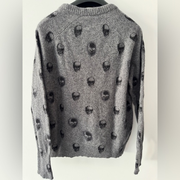Skull Cashmere Riley Skull V-Neck Cashmere Sweater in Grey S Excellent Condition - Picture 3 of 11